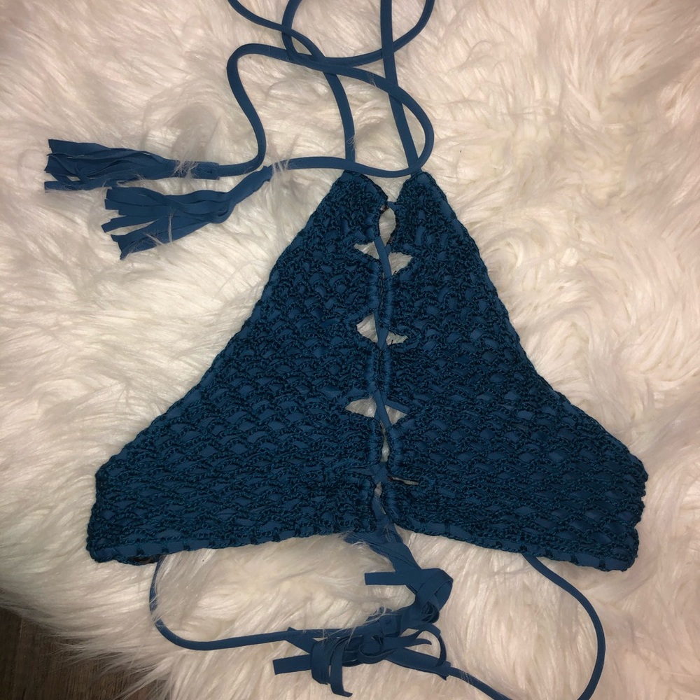 COPY - Acacia Lei Crochet Bikini Top in Salt Wate…